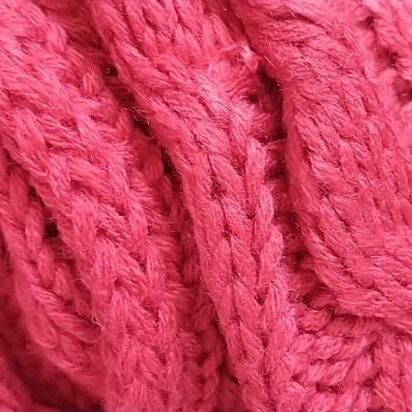 Serra Ladies Cable Knit Infinity Scarf Red - Picture 4 of 7